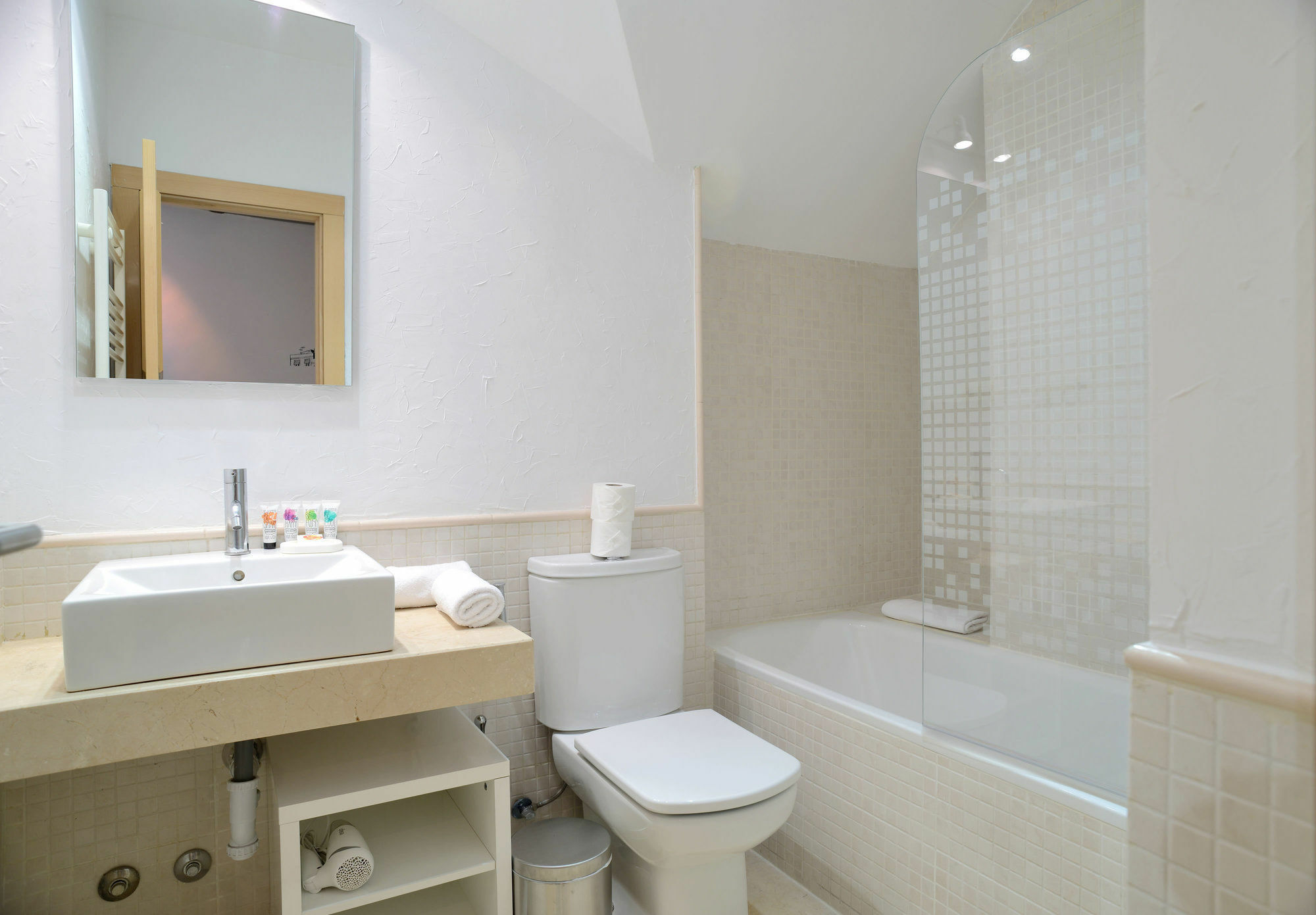 Aspasios San Mateo Boutique Appartement *